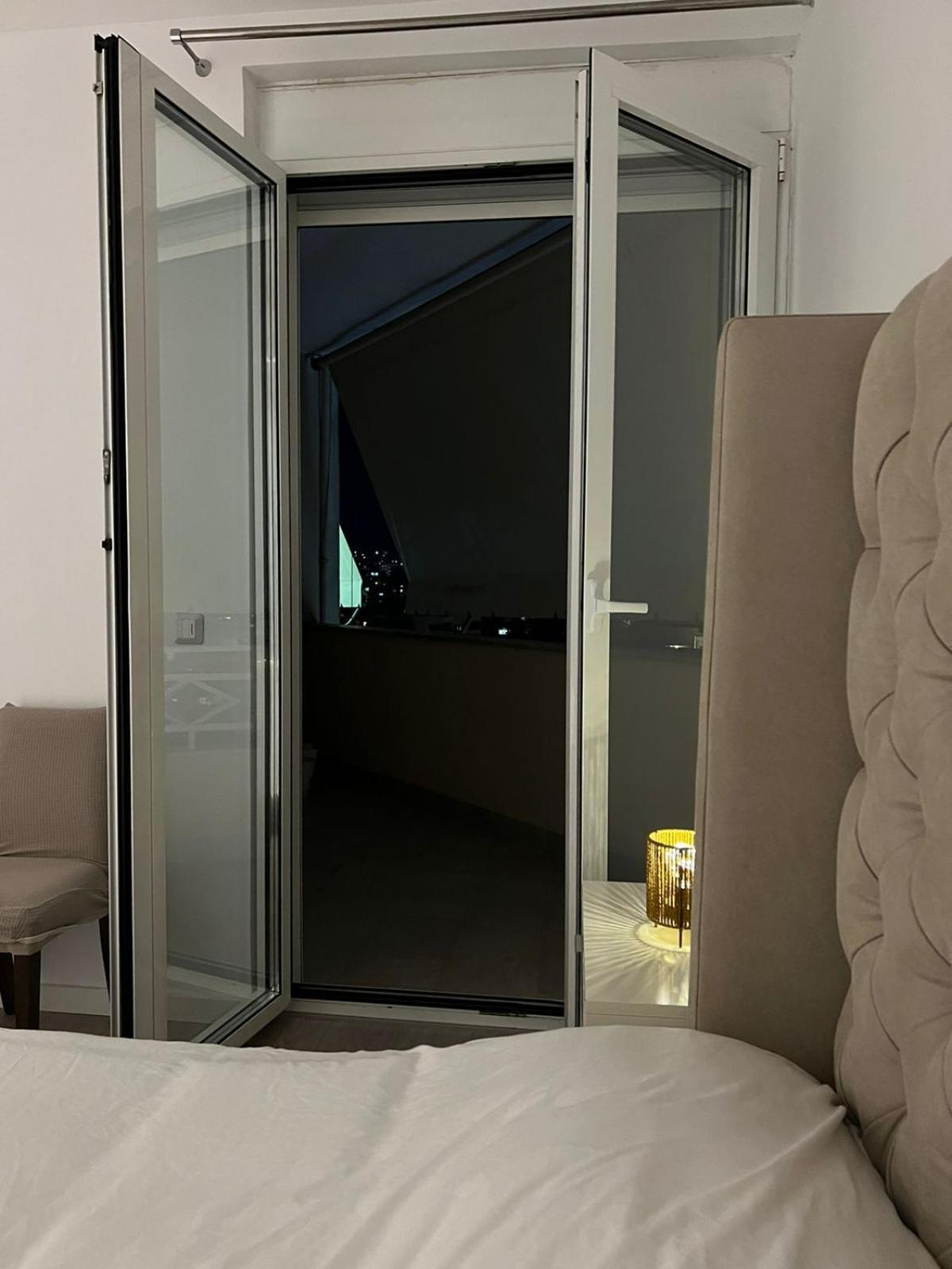 Tirana Loft Livingアパートメント エクステリア 写真