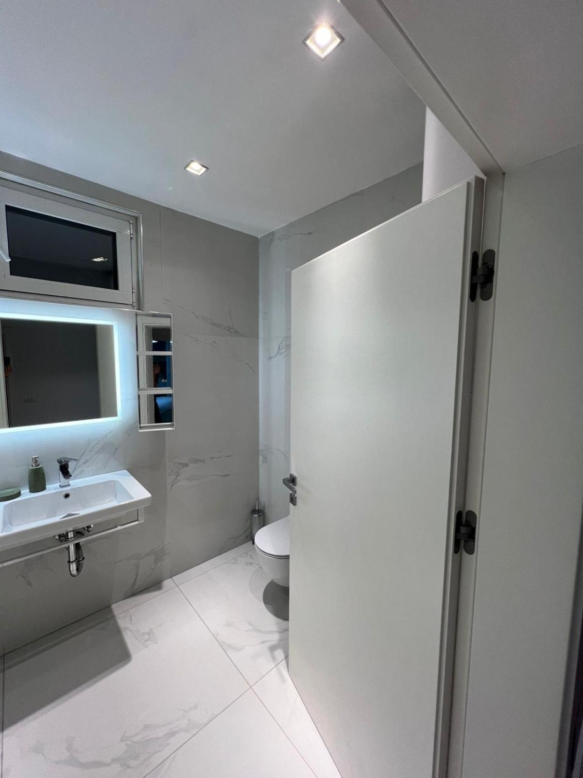 Tirana Loft Livingアパートメント エクステリア 写真
