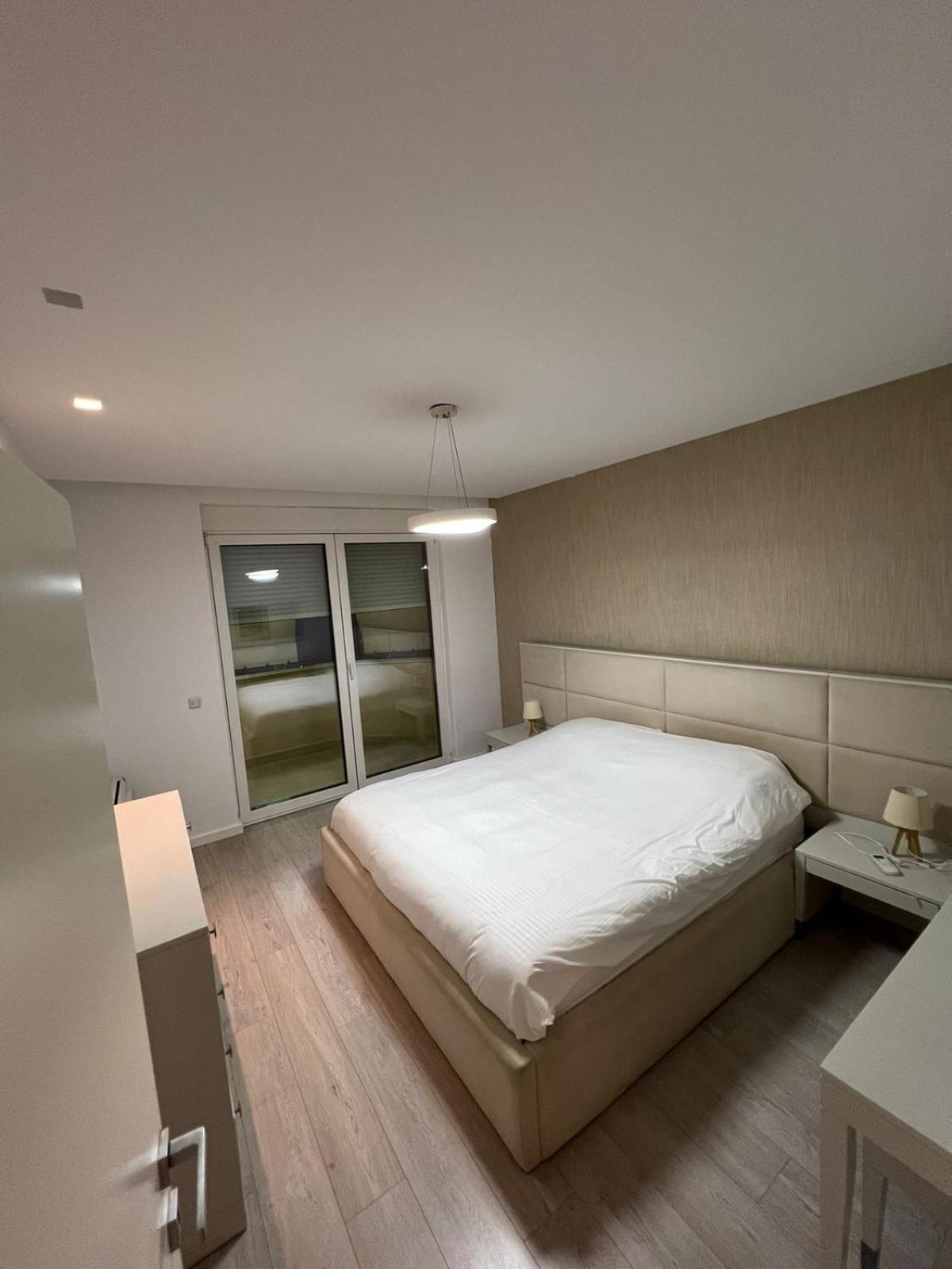 Tirana Loft Livingアパートメント エクステリア 写真